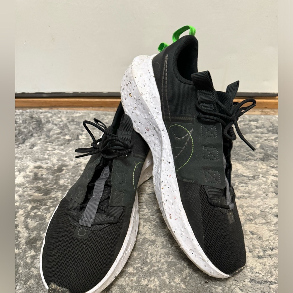 Men’s Nike Black and White Athletic Shoes crater impact men’s size 14